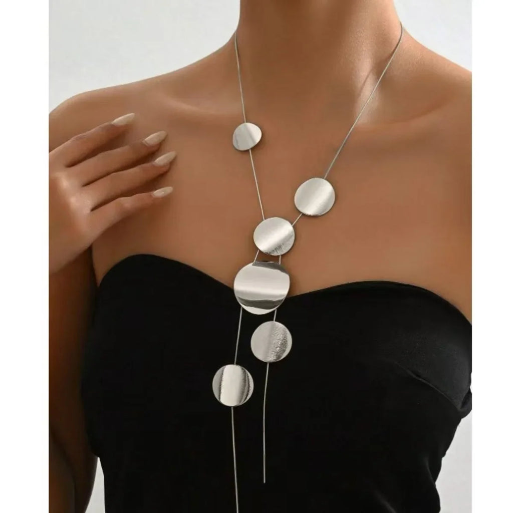 Large Round Pendant Long Necklace for Women - Stylish Collarbone Chain with Unique Personality