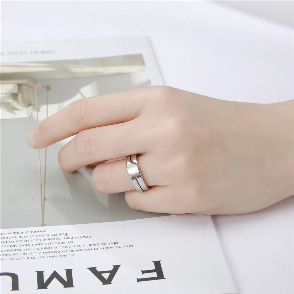 Skyrim Minimalist Stainless Steel Couple Ring in Black Casual Style for Men and Women Wedding Jewelry Gift