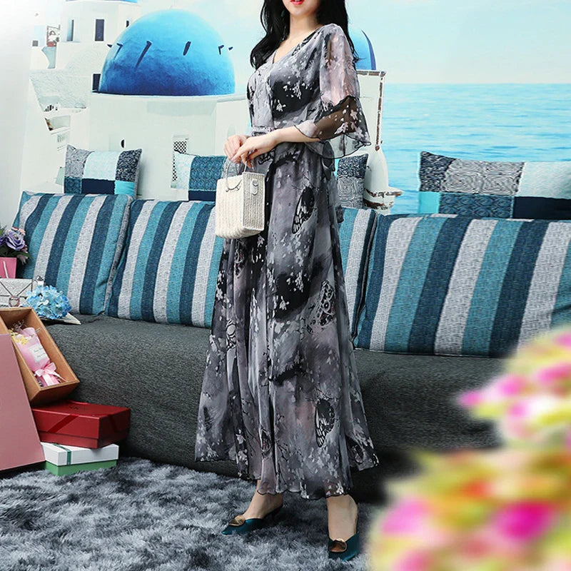 Plus Size Vintage Floral Maxi Dress With Bell Sleeves