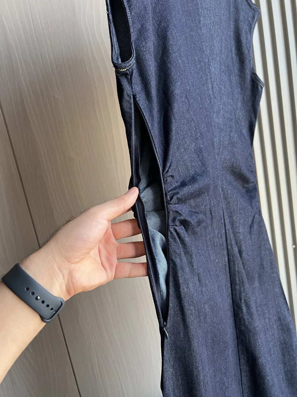 Fitted Denim Midi Shirt Dress With V Neck Long Sleeve