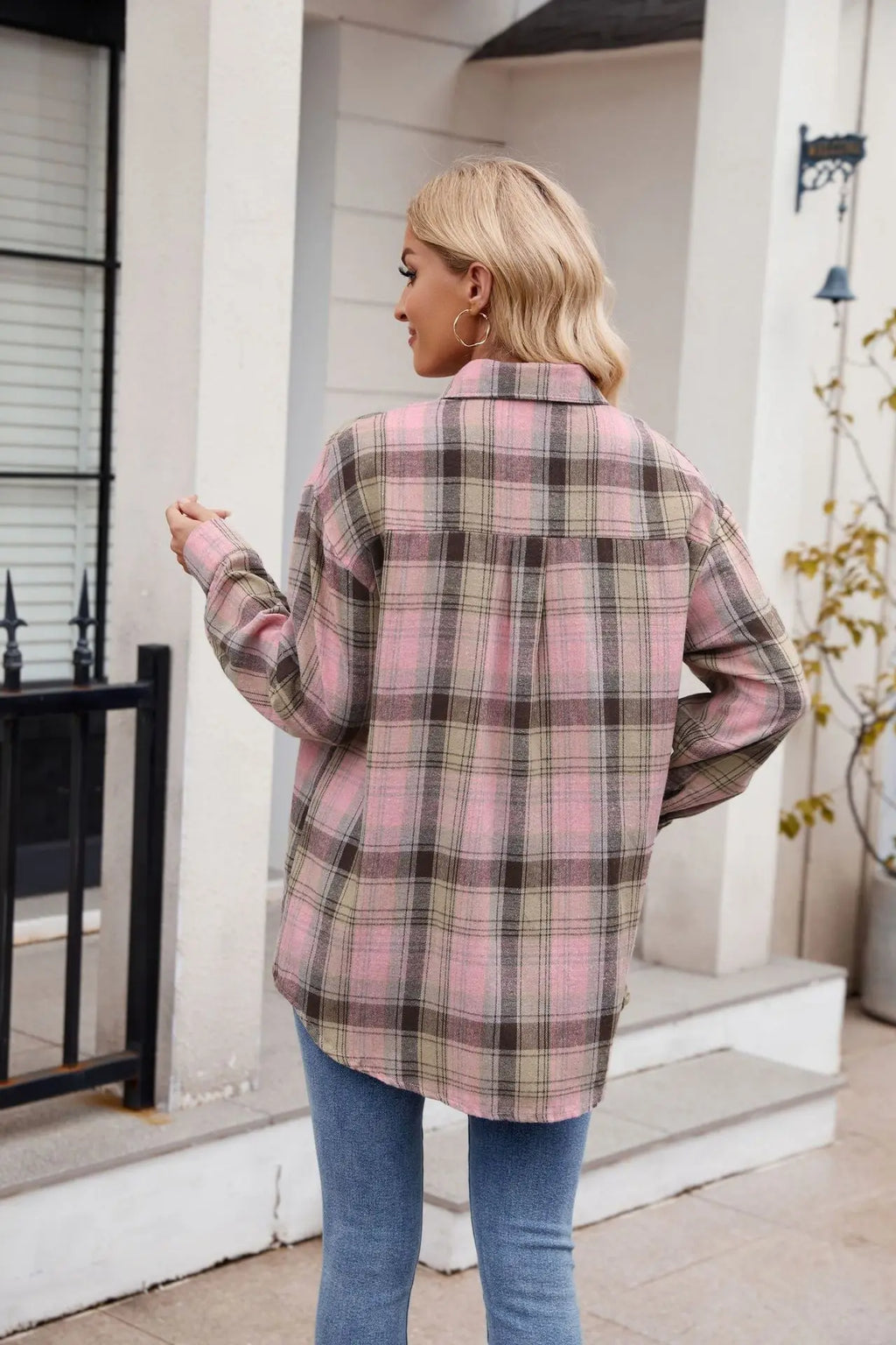 Women Plaid Button Up Shirt Loose Fit Warm Long Sleeve Casual Blouse with Pockets Autumn Winter Checkered Top Preppy Y2K Harajuku Style