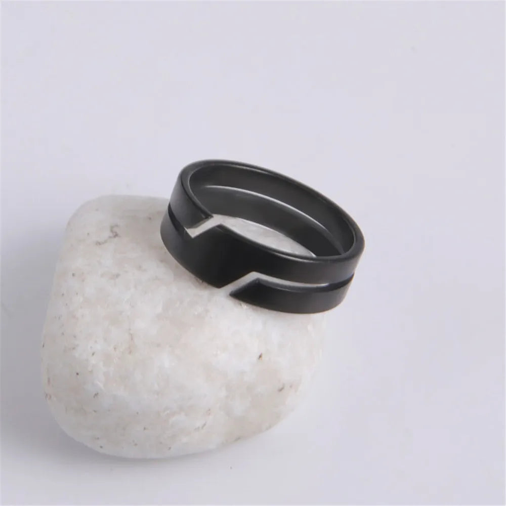 Skyrim Minimalist Stainless Steel Couple Ring in Black Casual Style for Men and Women Wedding Jewelry Gift