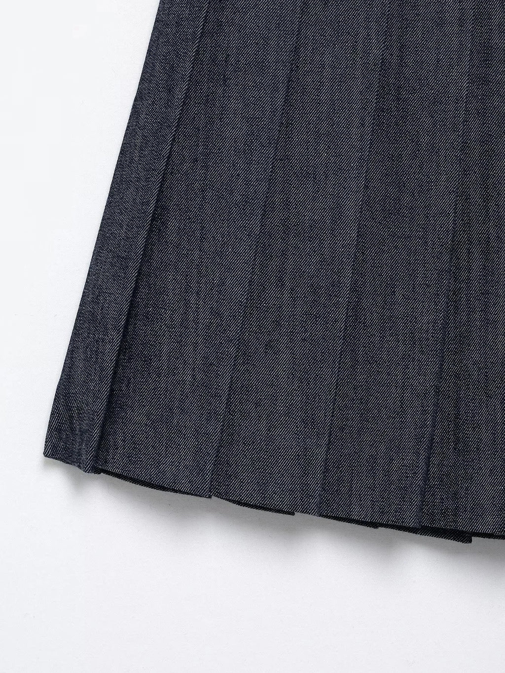 Casual Denim Loose Fit Women Suit Set with O Neck Zipper Bomber Jacket and Pleated Mini Skirt Vintage Inspired Spring Summer Fashion Ensemble