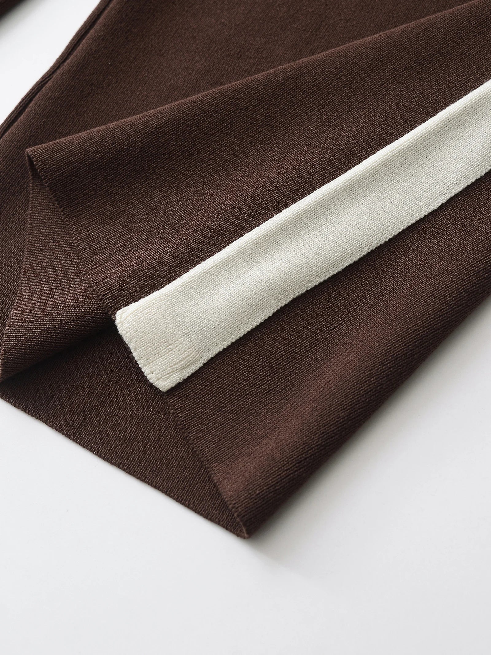 Elegant Women's Knit Sweatshirt and Drawstring Trousers Set with Hooded Zipper