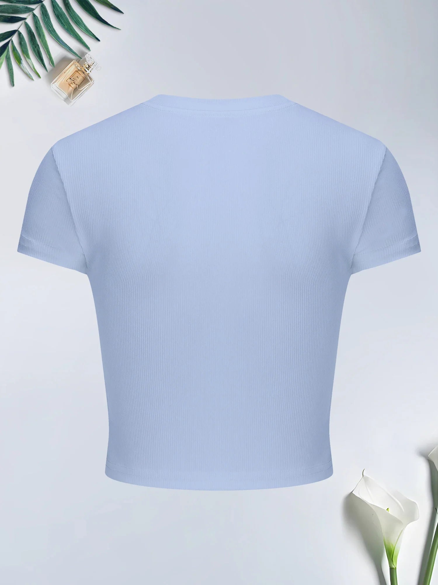 Casual White Short Sleeve T-Shirt for Women Slim Fit Summer Top