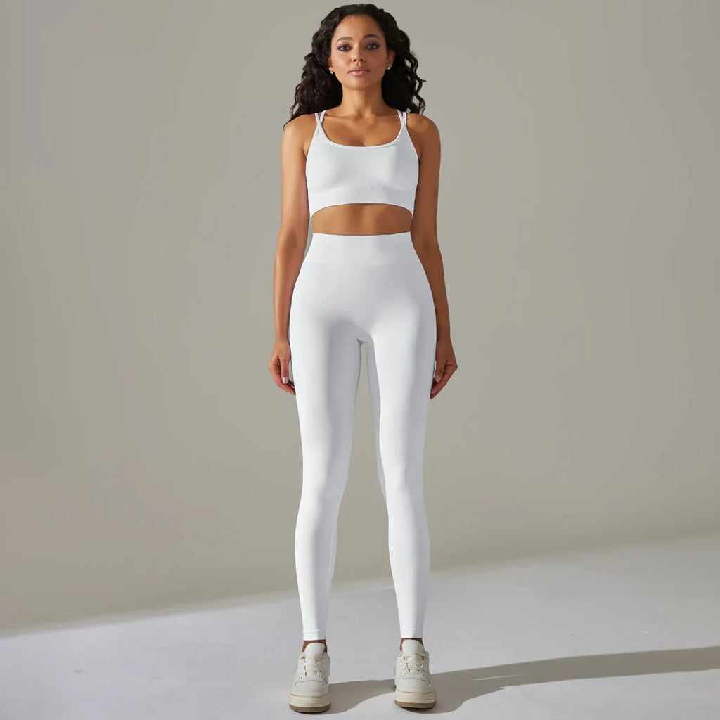 Women Yoga Set Seamless Sports Bra and Leggings for Gym Fitness and Workouts