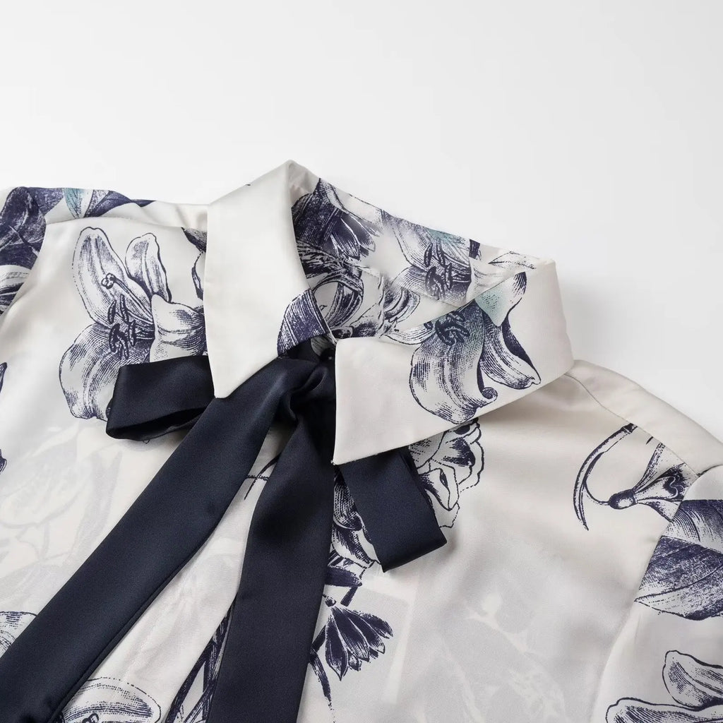 Women's Bow Tie Printed Blouse with Polo Collar Long Sleeve Single Breasted Vintage Loose Fit Elegant Shirt Top