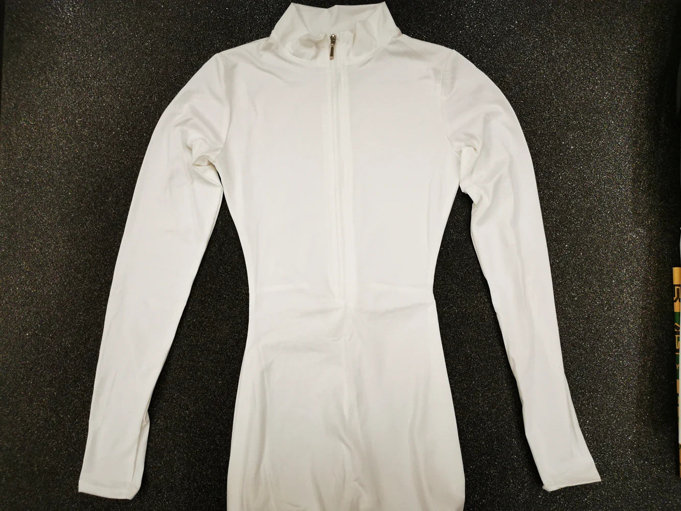 Womens Slim Fit Long Sleeve Yoga Jumpsuit Stretch One Piece Playsuit Romper with Front Zipper Athletic Fitness Activewear