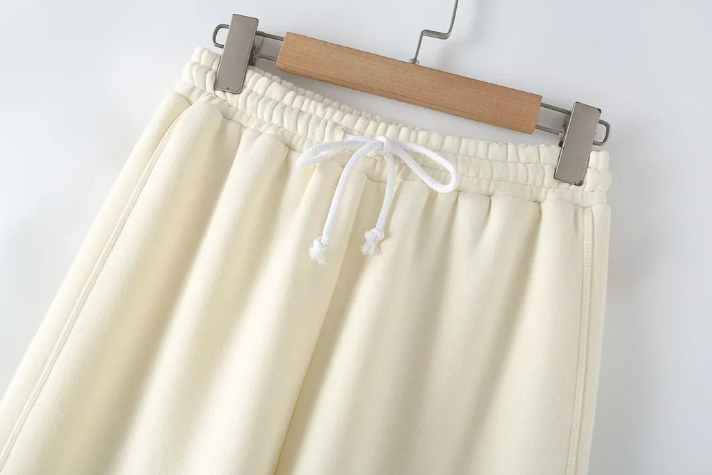 Women's Fleece Coat and Pant Set with Long Sleeve Hooded Sweatshirt and Casual Drawstring Trousers for Office and Everyday Wear