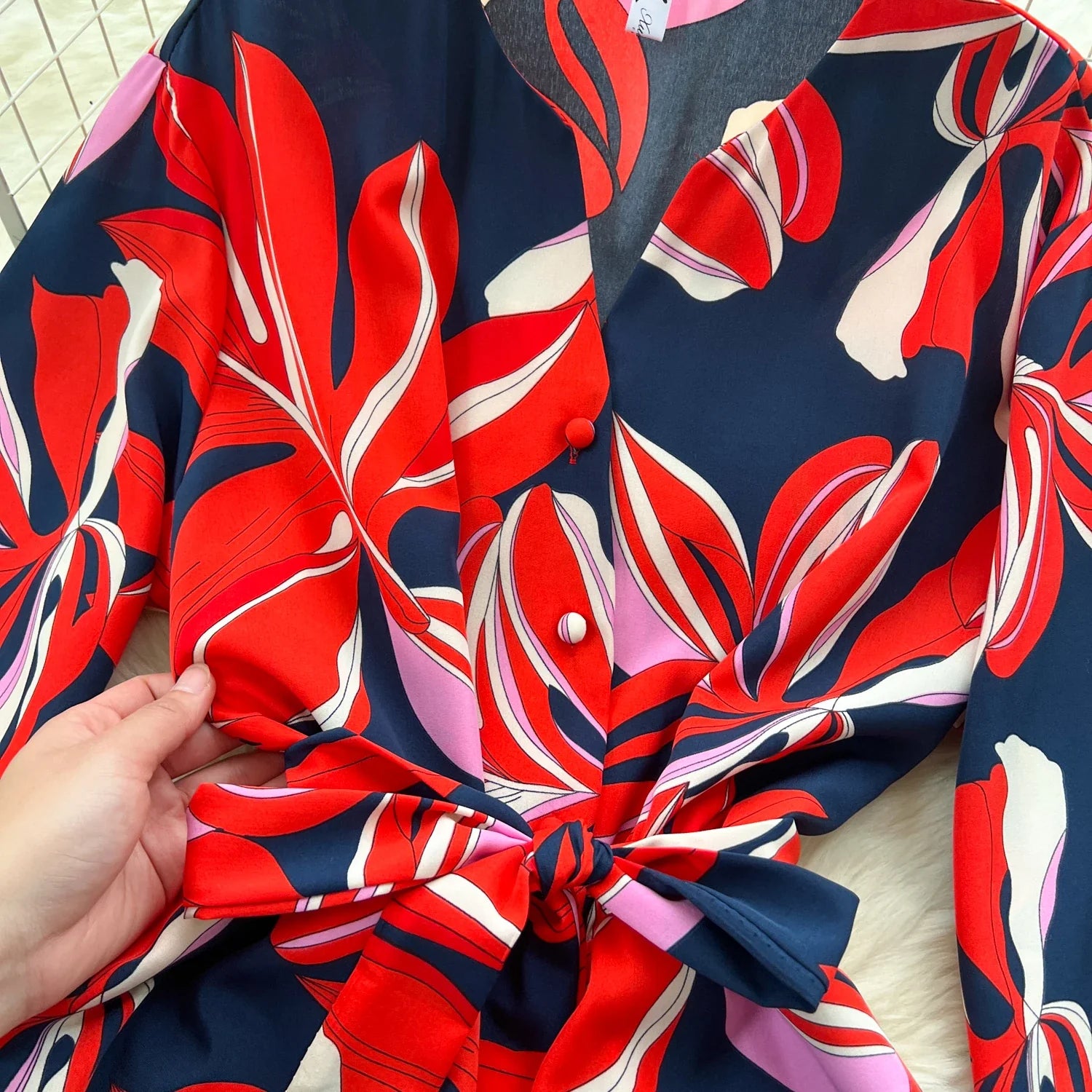 Women's Summer V-Neck Short Sleeve Lace-Up Waist Slim Fit Wide-Leg Printed Jumpsuit with Loose Straight Leg Design