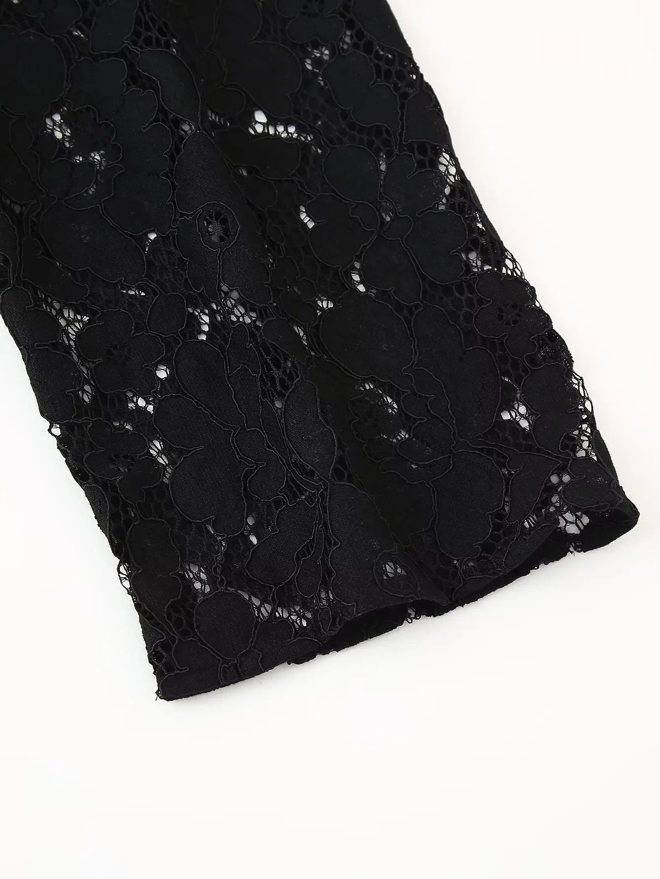 Black Lace Embroidered Short Shirt with Long Sleeves Elegant Autumn and Winter Fashion Top