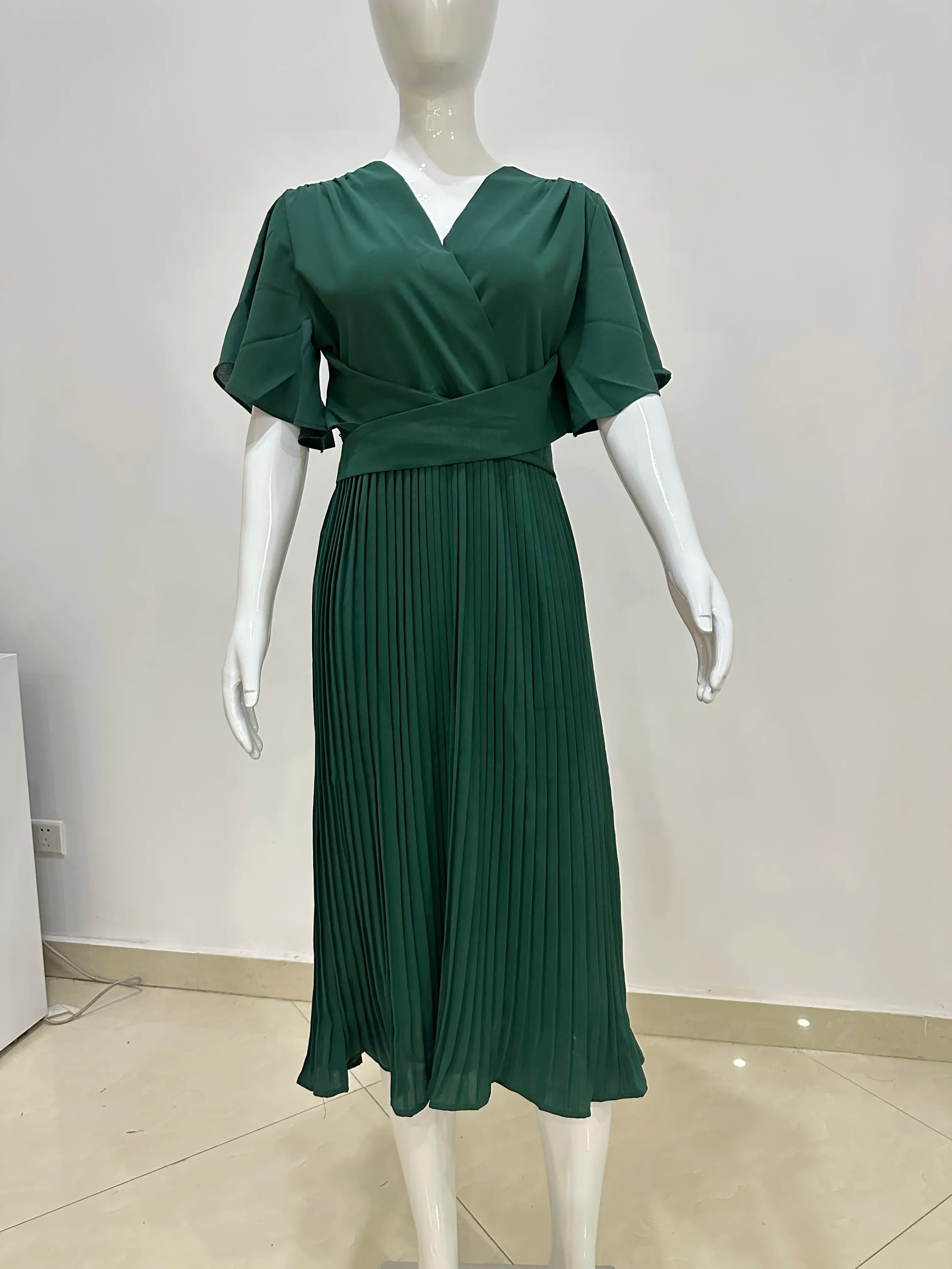 Summer V-Neck Pleated Dress With Lace Up Waist Long Skirt