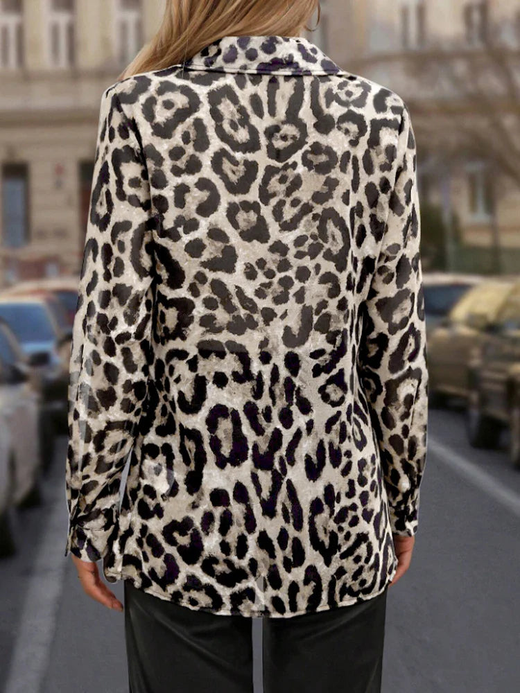 Ladies Fashionable Leopard Print Long Sleeve Casual Shirt Elegant Lightweight Top for Spring and Summer