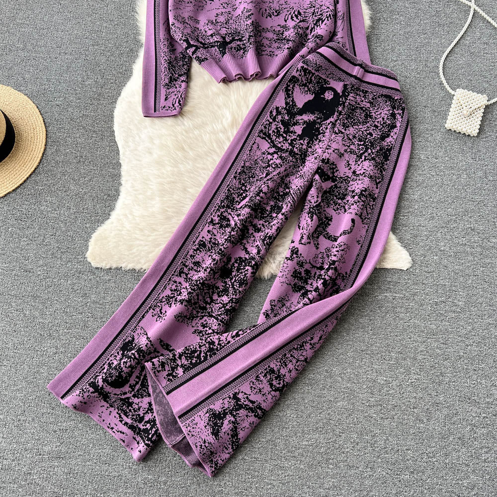 Casual Women Two Piece Knitted Tracksuit Set with Elegant Sweater and Pants for Winter Comfort