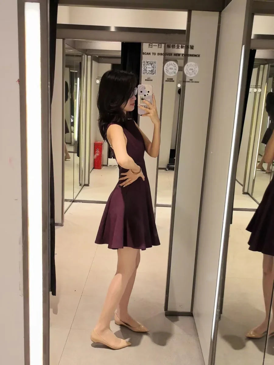 Little Black Dress Elegant Sleeveless Boat Neck Swing Dress