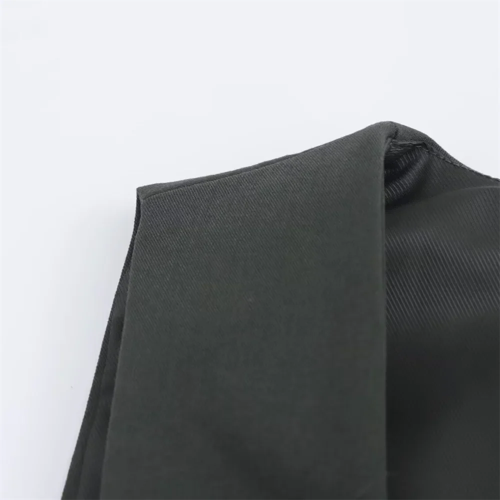 Fashionable Women's Slim Fit Vest and High Waisted Pleated Pants Set for Versatile Commuting Style