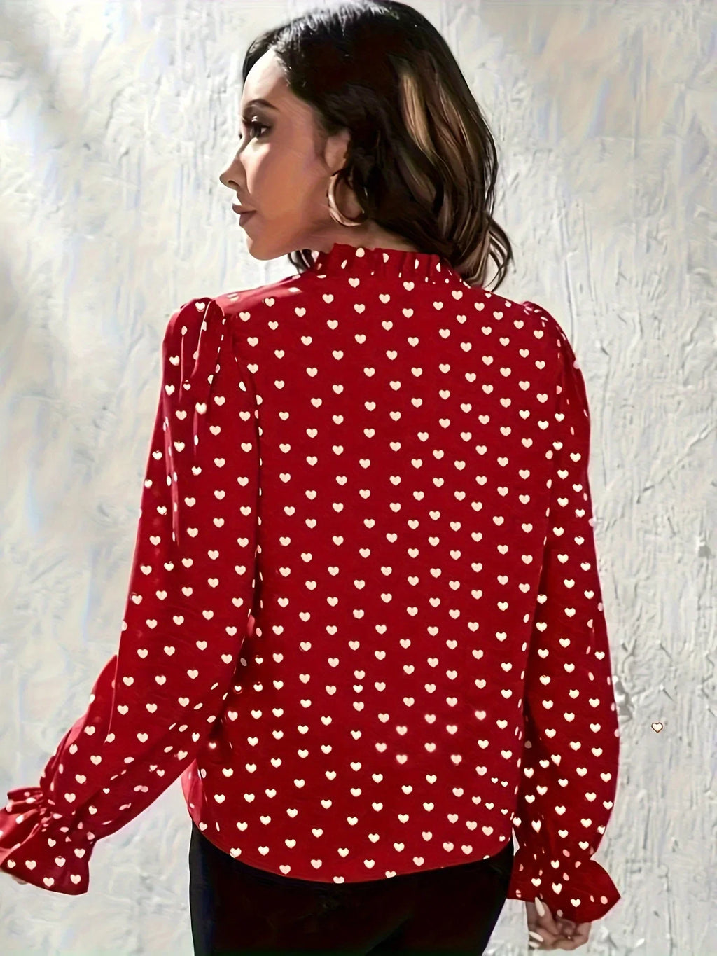Women's Slim Fit Stand-Up Collar Shirt with Heart-Shaped Print Sweet and Stylish Top for Spring and Summer Daily Wear