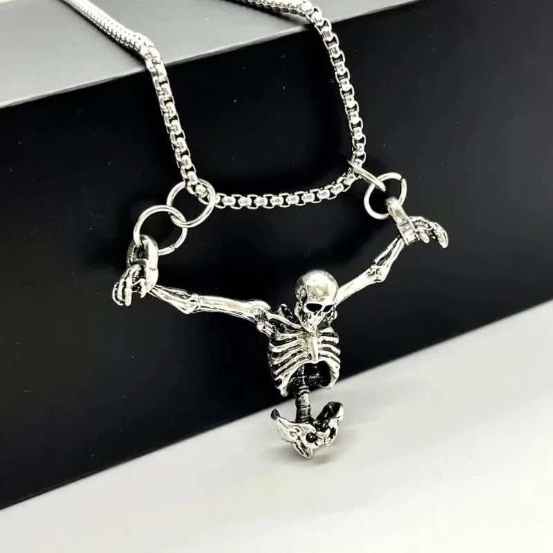 Punk Style Skull Pendant Necklace for Men Vintage Hip Hop Personalized Jewelry Accessories