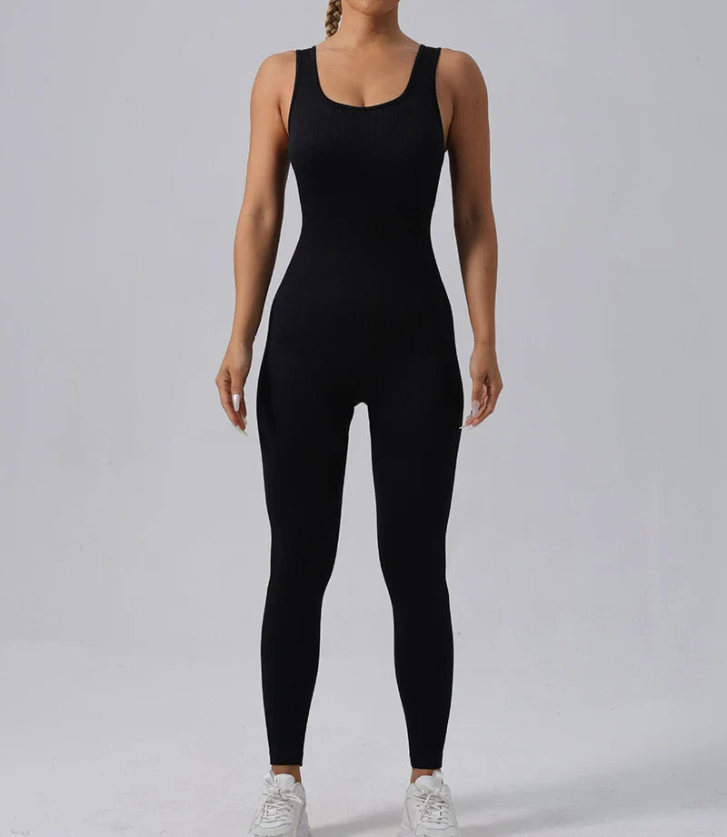 Seamless High Stretch Yoga Jumpsuit for Women Lightweight Breathable Fitness Activewear with Contouring Design and Moisture Wicking Fabric