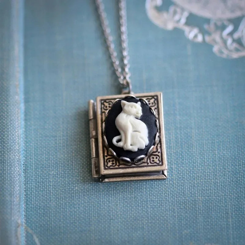 Gothic Cat Cameo Pendant Necklace Vintage Grimoire Creative Jewelry for Women