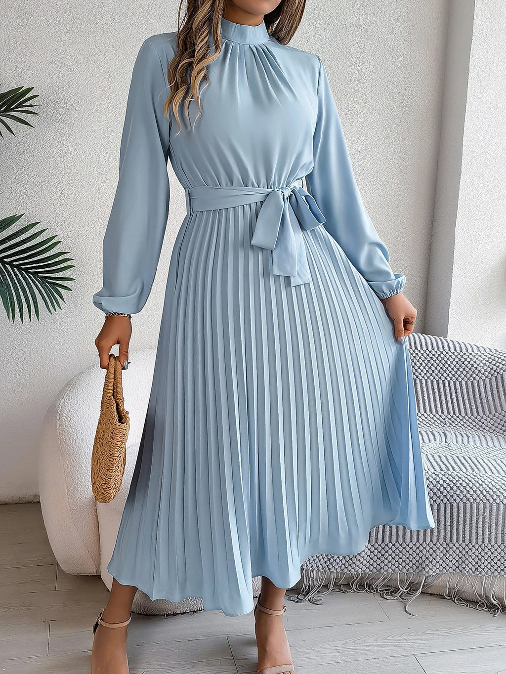 Elegant Pleated Lace Up Long Sleeve Maxi Dress For Spring