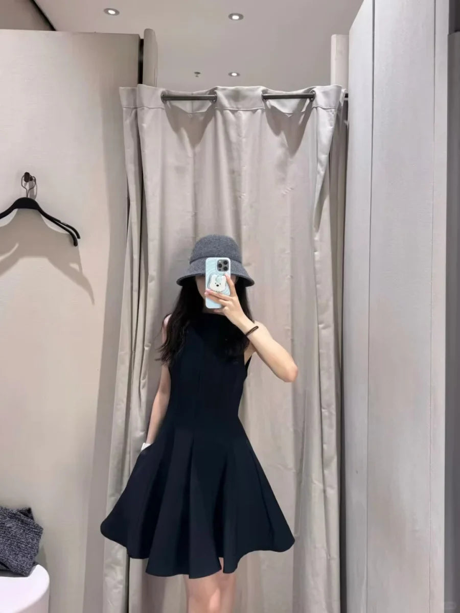 Little Black Dress Elegant Sleeveless Boat Neck Swing Dress