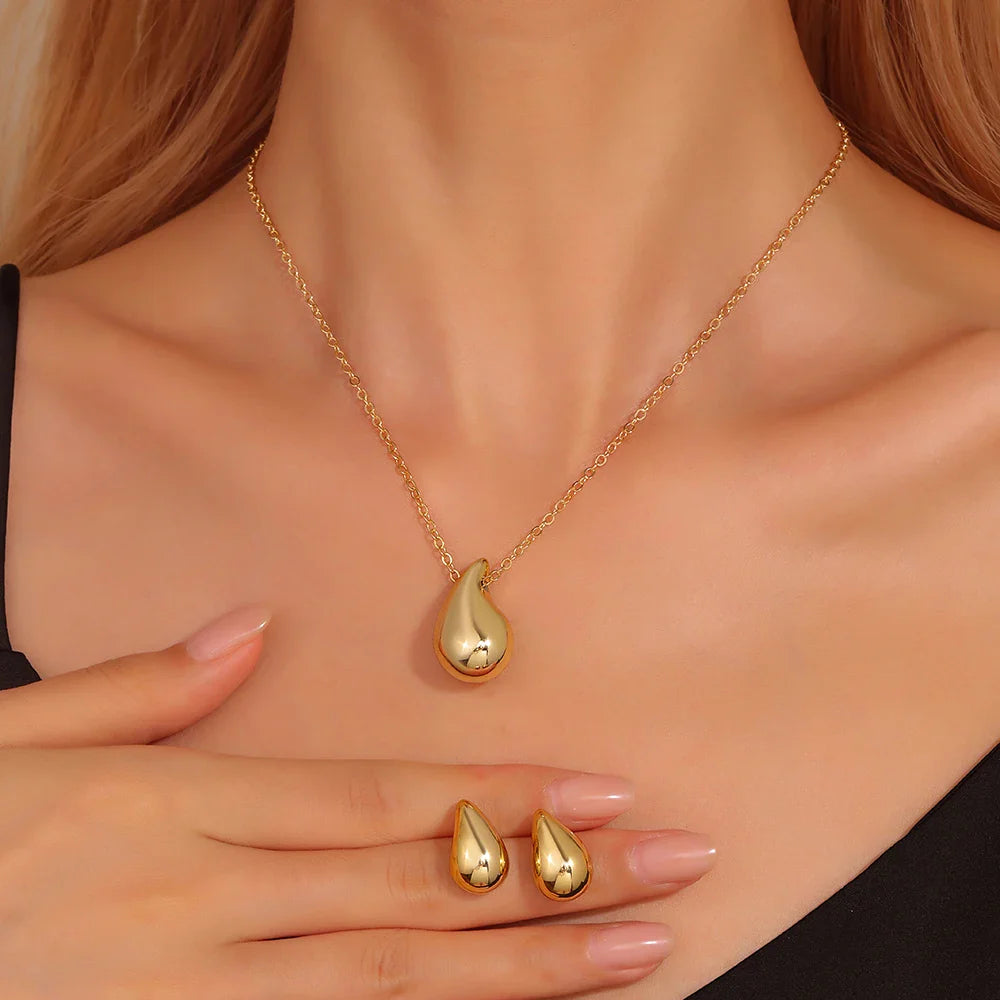 Heart Shaped Jewelry Set With Earrings Pendant Necklace for Women Exquisite Rhinestone Double Heart Design