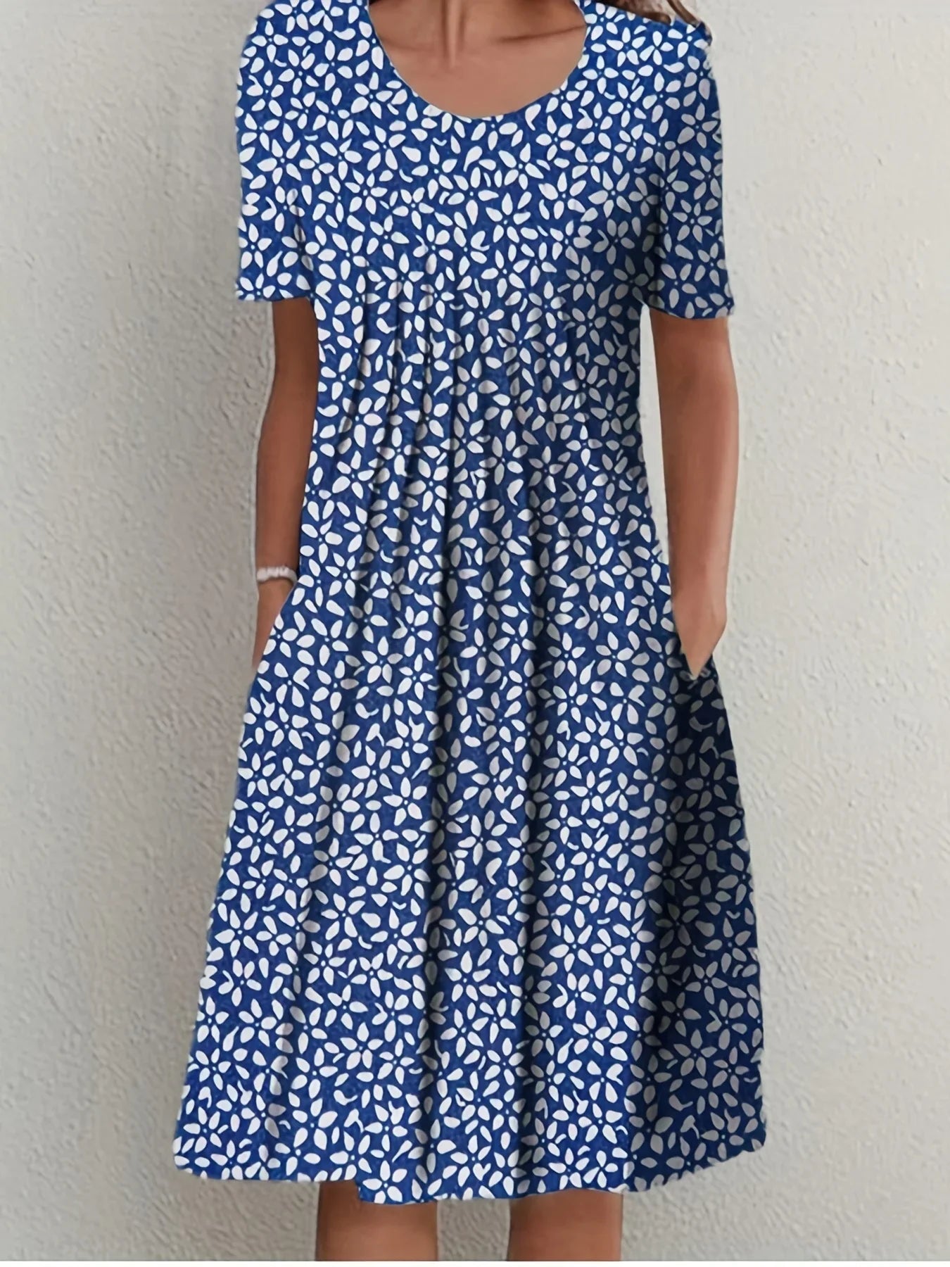 Printed Short Sleeve Dress With Round Neck For Women