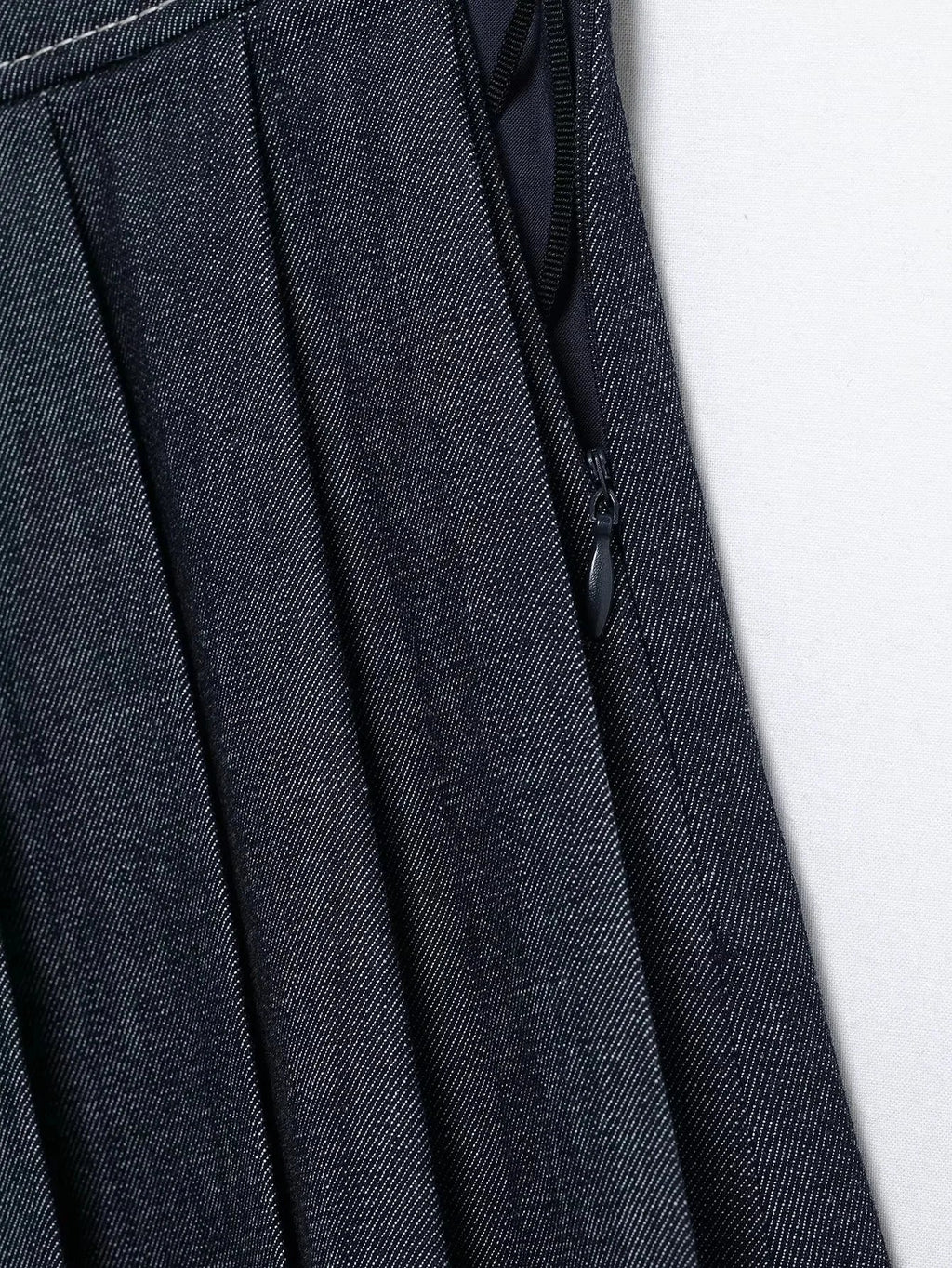 Casual Denim Loose Fit Women Suit Set with O Neck Zipper Bomber Jacket and Pleated Mini Skirt Vintage Inspired Spring Summer Fashion Ensemble