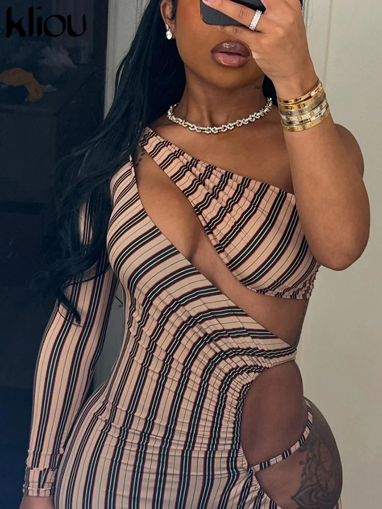 Sexy Striped Printed Women Jumpsuit with Inclined Shoulder Hollow Cleavage Skinny Fit Overalls Stylish Fashion Clubwear