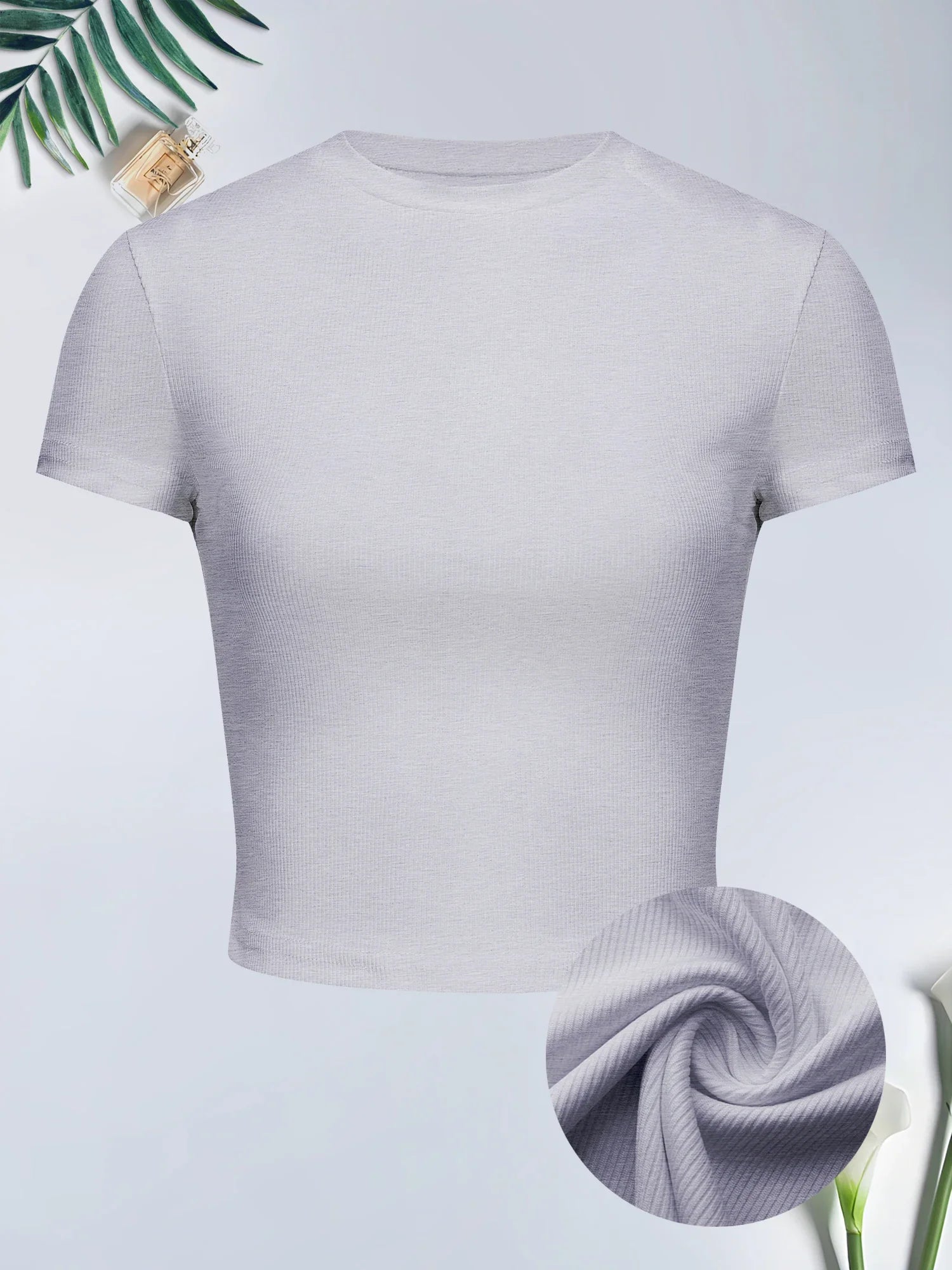 Casual White Short Sleeve T-Shirt for Women Slim Fit Summer Top