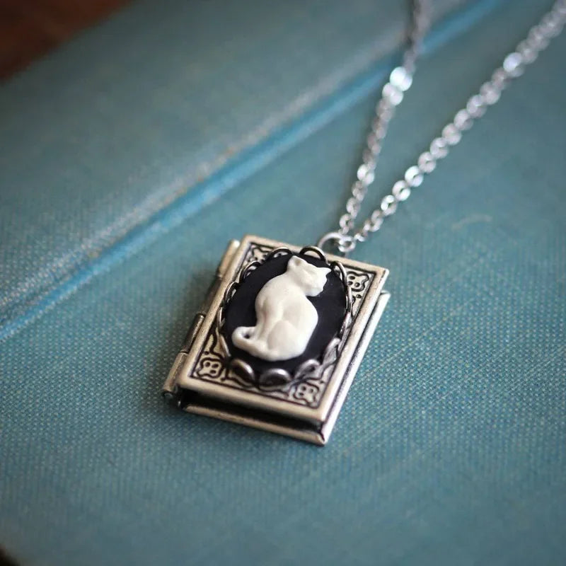 Gothic Cat Cameo Pendant Necklace Vintage Grimoire Creative Jewelry for Women