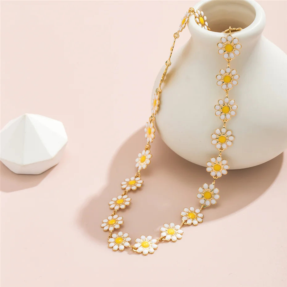 Kpop Flower Daisy Choker Necklace for Women - Gold Clavicle Chain Fashion Jewelry Gift