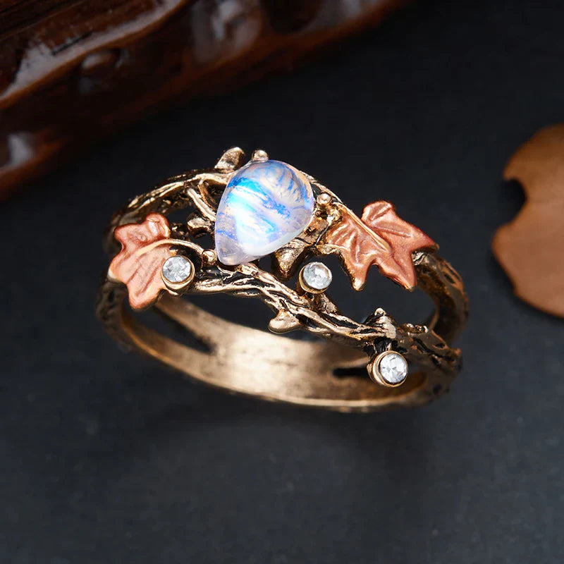 Creative Retro Maple Leaf Ring for Women Stylish Jewelry for Holiday and Valentine's Day Celebrations