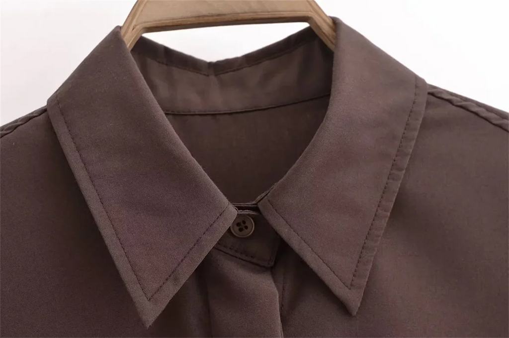 Women's Casual Poplin Shirt Top with Pocket Detail Lightweight Commuter Blouse Simple Elegant Autumn Wear