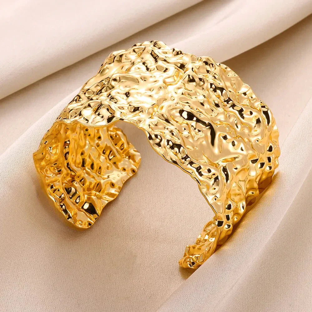 Elegant Gold Stainless Steel Bangle Bracelet with Classic Bump Pattern for Women