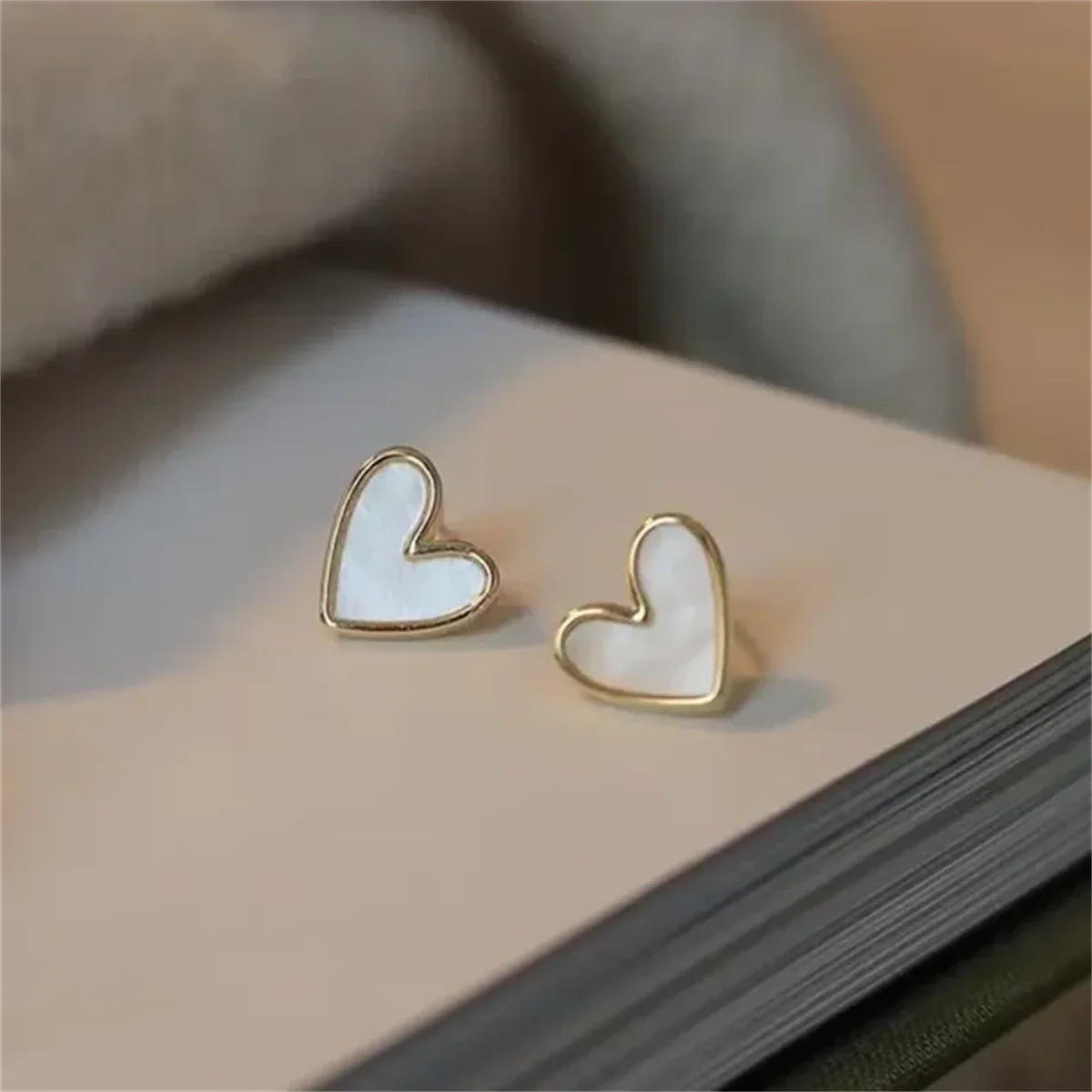 Cute Heart Bling Zircon Earrings for Women Dark Green Vintage Gold Color Fashion Jewelry