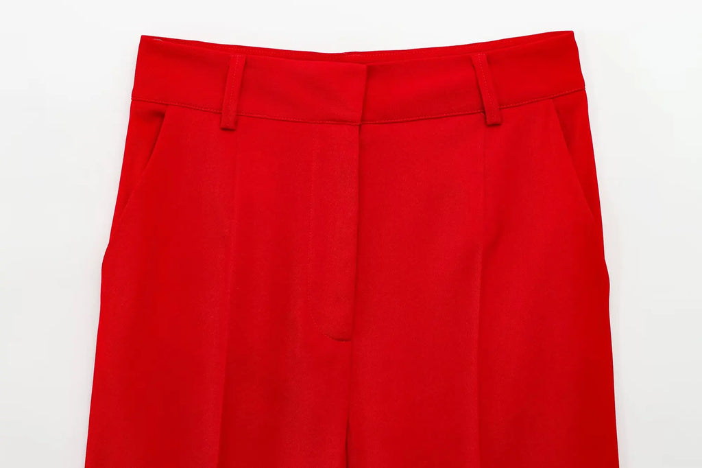 Elegant Red Belted Vest and Flared Pants Suit for Women Stylish and Versatile Two-Piece Outfit with Simple Chic Design