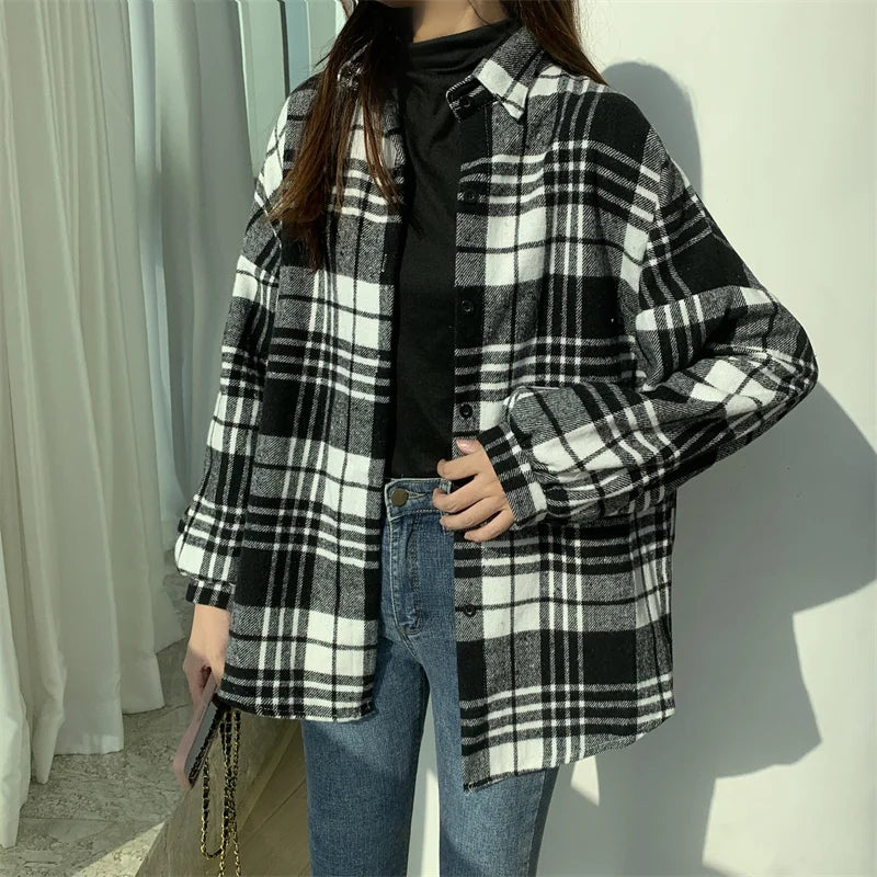 Women's Casual Blushed Flannel Shirt Long Sleeve Collared Button Down Plaid Blouse Fall Winter Vintage Top