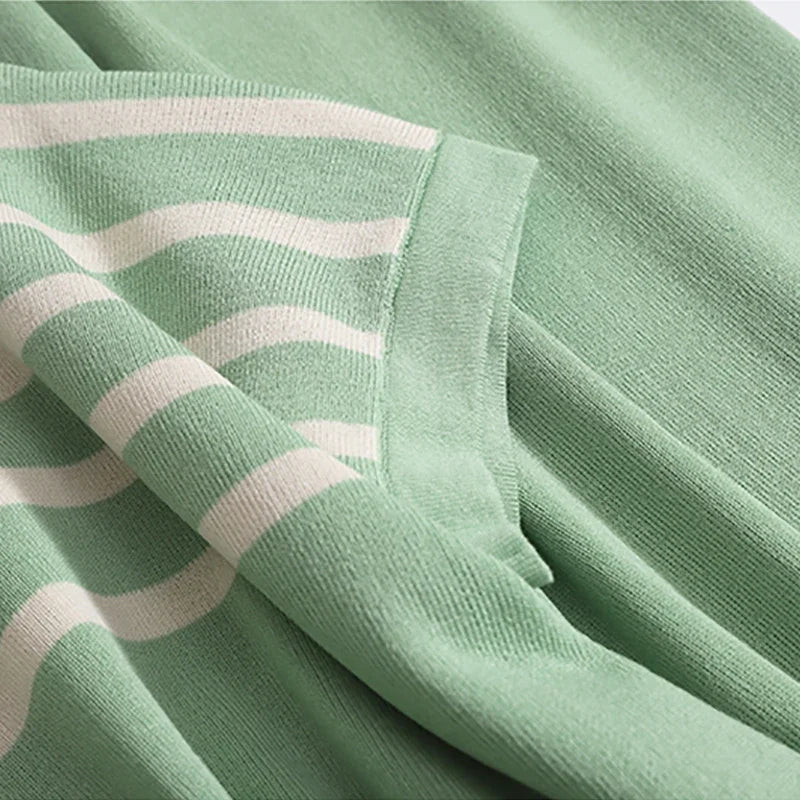 Women's Casual Sleeveless Top and High Waisted Wide Leg Pants Set in Contrast Colors