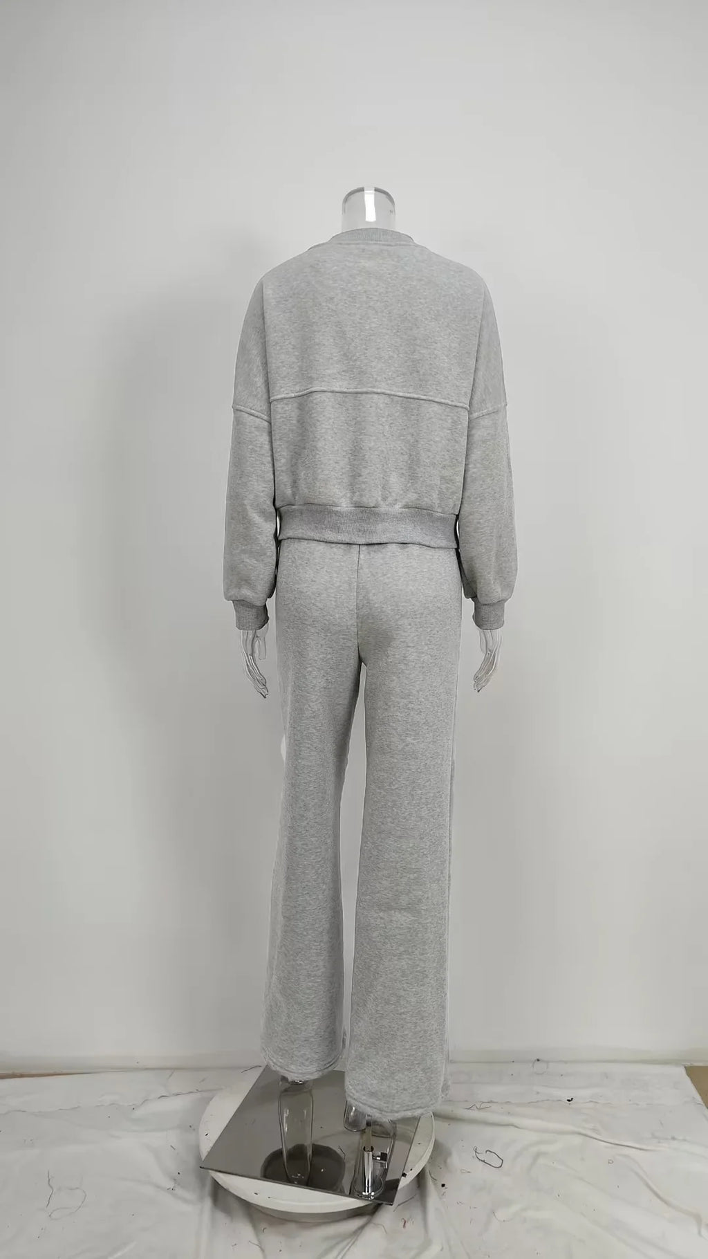 Women's Fleece-Lined Tracksuit Set with Hoodie and Casual Pants for Winter Comfort and Style