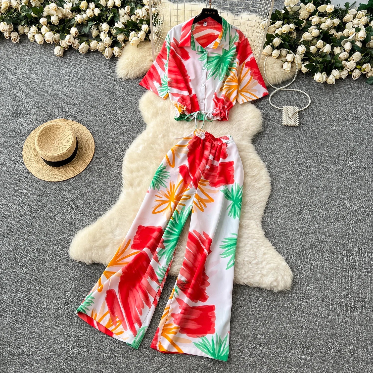 Summer Fashion Print Two Piece Set for Women with Loose Short Sleeve Tops and Elastic Waist Wide Leg Cropped Pants