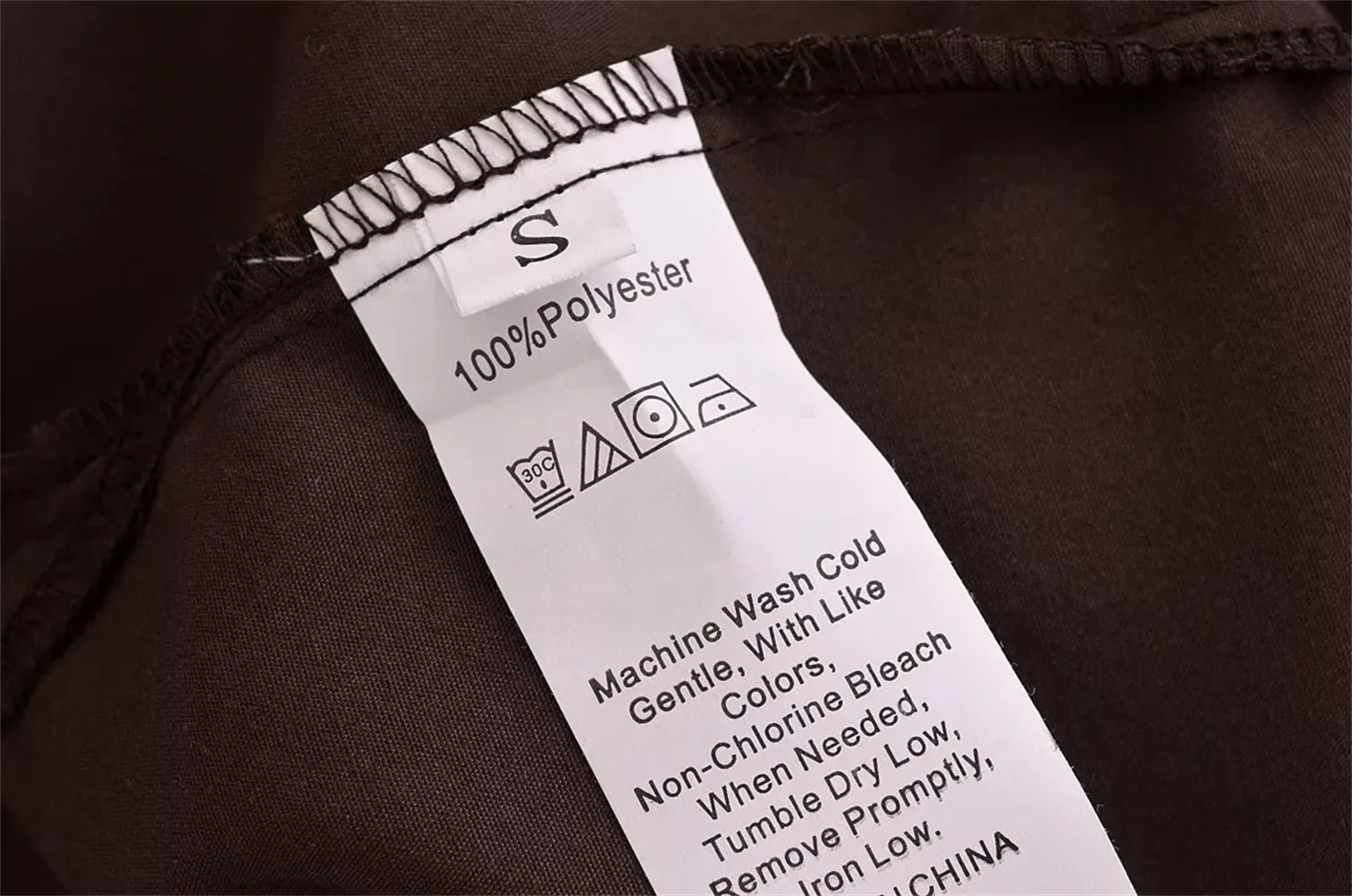 Women's Casual Poplin Shirt Top with Pocket Detail Lightweight Commuter Blouse Simple Elegant Autumn Wear