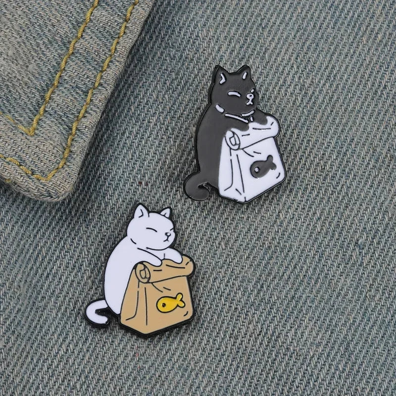 Cute Black White Cat Brooch Set Cartoon Animal Lapel Pins for Clothes and Backpack Accessories