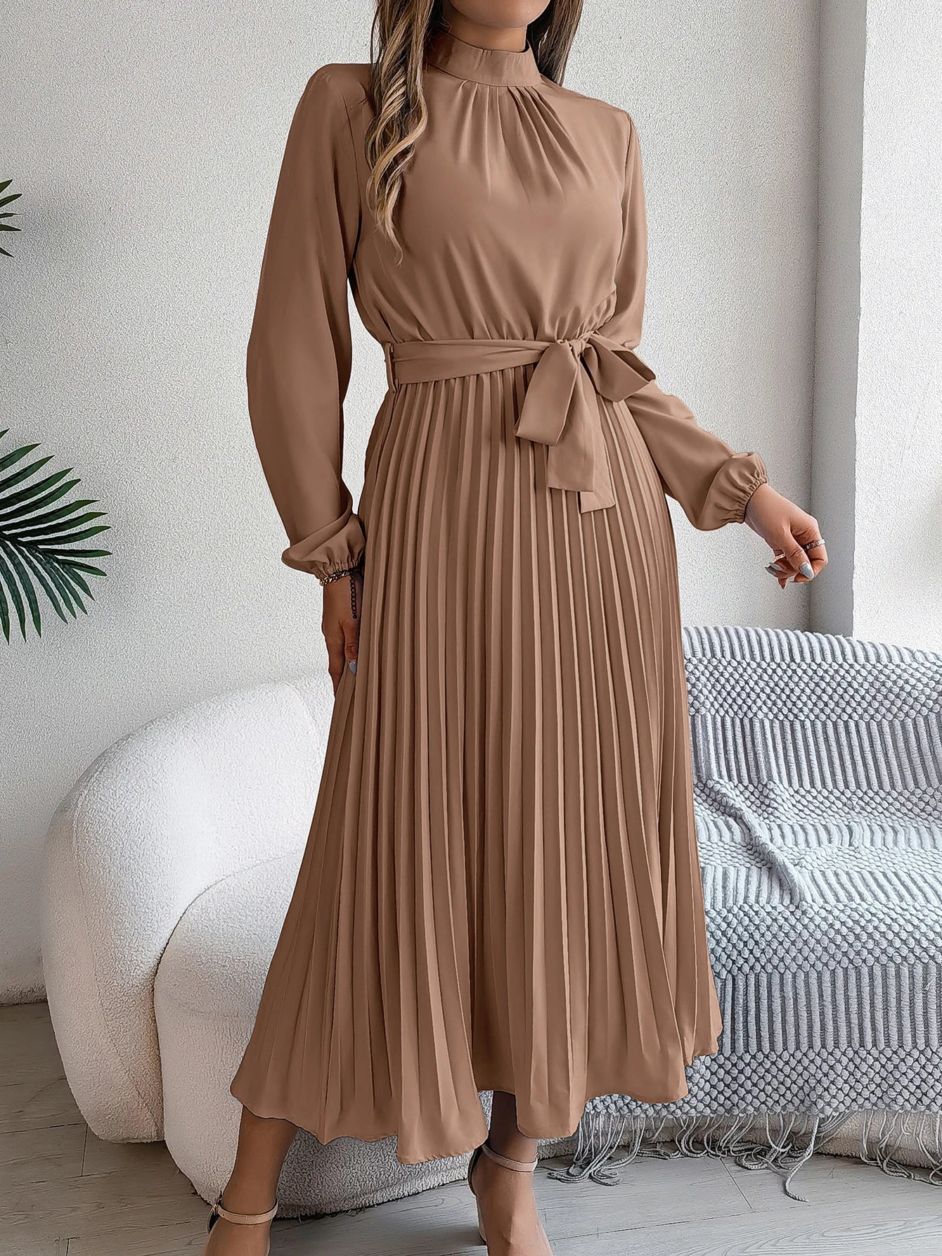 Elegant Pleated Lace Up Long Sleeve Maxi Dress For Spring