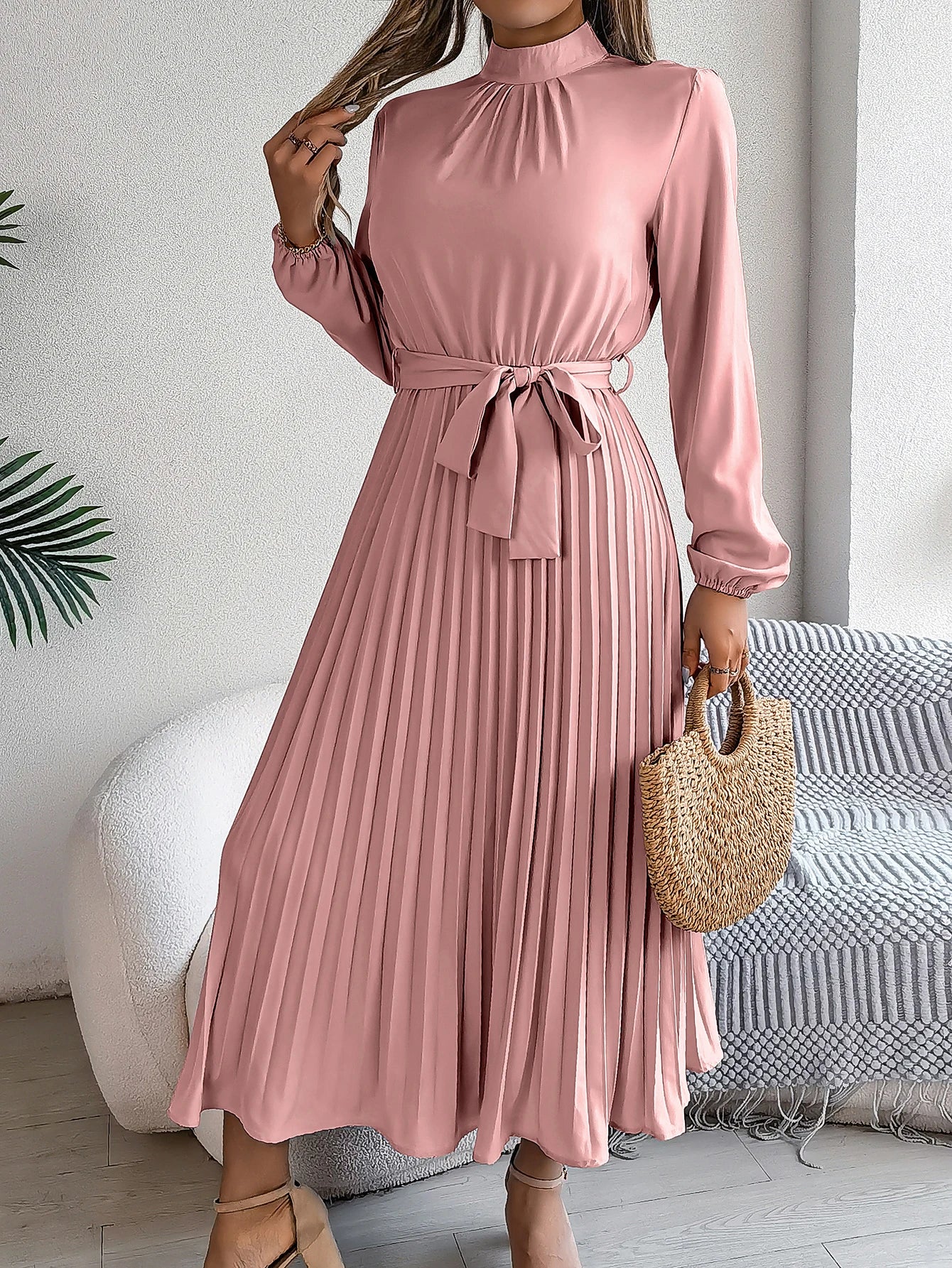 Elegant Pleated Long Sleeve Maxi Dress With Lace Up