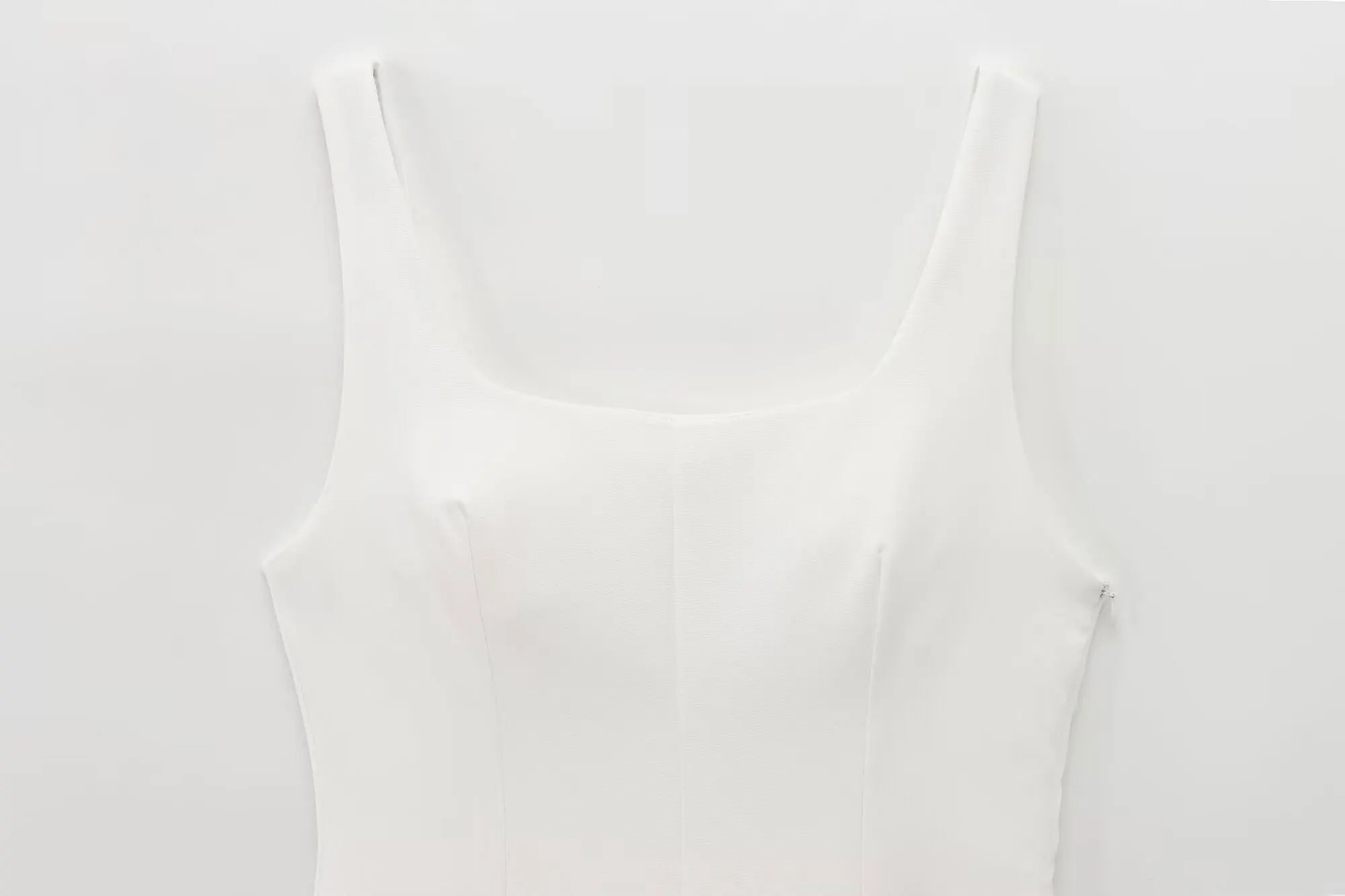 Elegant Womens Sleeveless Solid Mini Dress With Pleated Hem