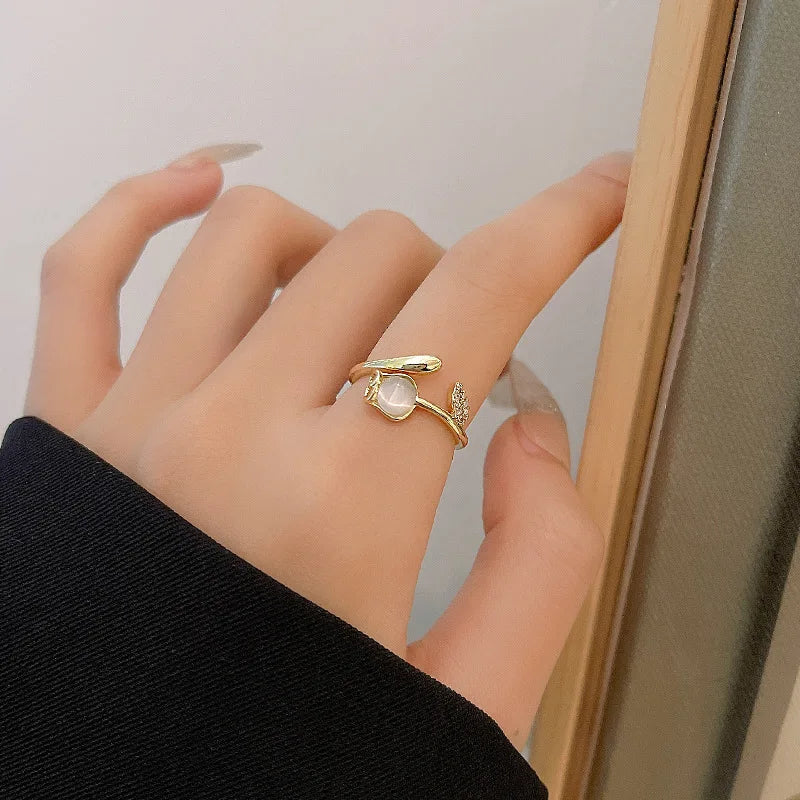 Adjustable Zircon Flower Opening Rings for Women with Cubic Zirconia Cherry Blossom and Tulip Design Wedding Jewelry