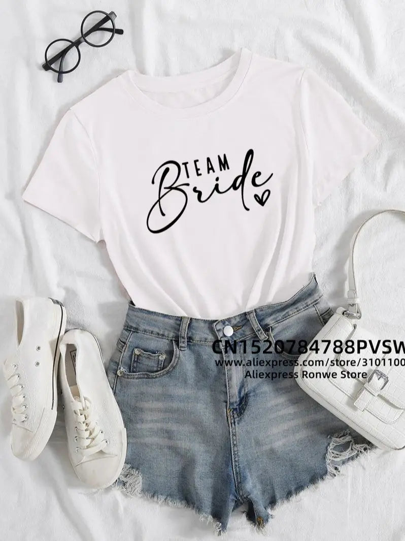 Team Bride Heart Hen Party T-Shirt for Women Wedding Group Tee in Black Pink and White