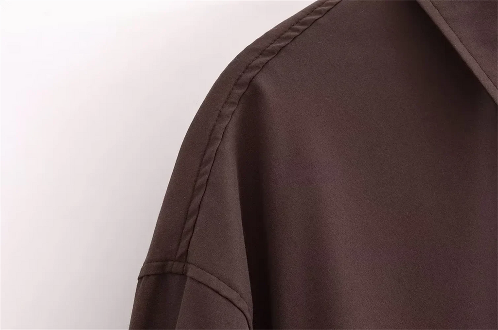 Women's Casual Poplin Shirt Top with Pocket Detail Lightweight Commuter Blouse Simple Elegant Autumn Wear